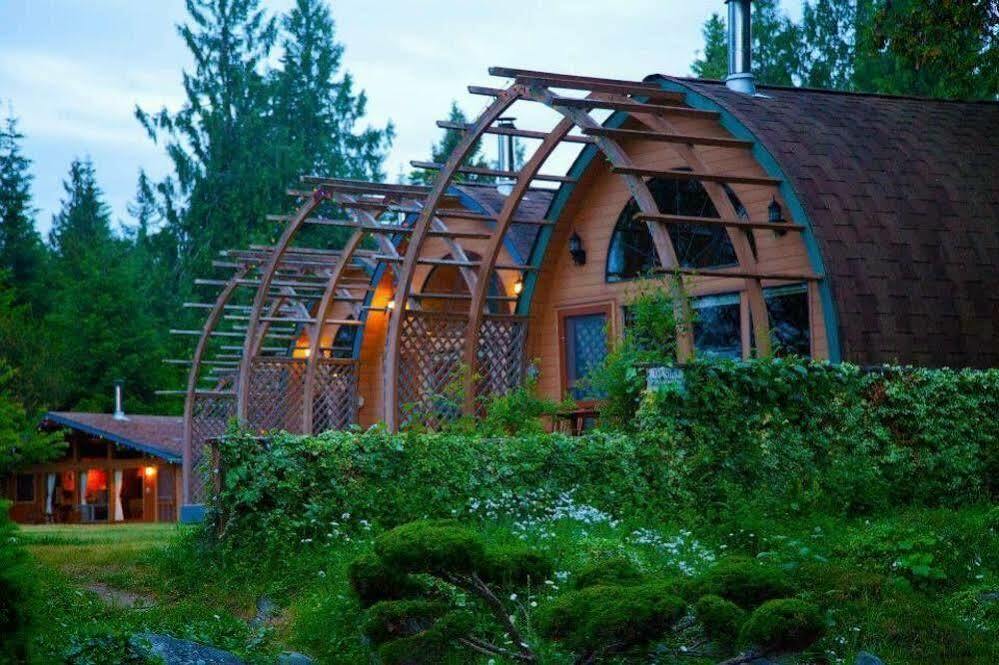 Mineral Springs Resort Fernwood Exteriör bild